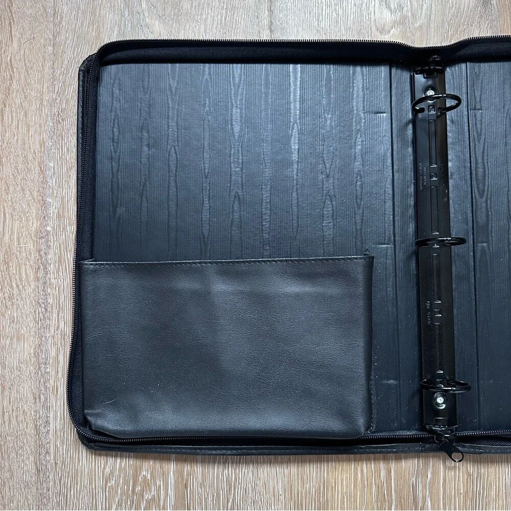 Franklin Covey Black Planner Cover 3 Ring Binder with Zipper